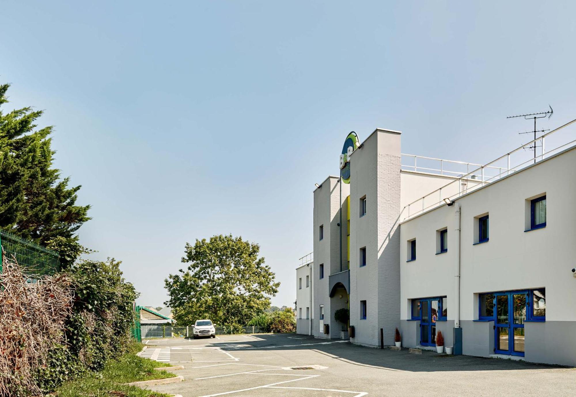 B&B Hotel Montlhery Linas Екстер'єр фото