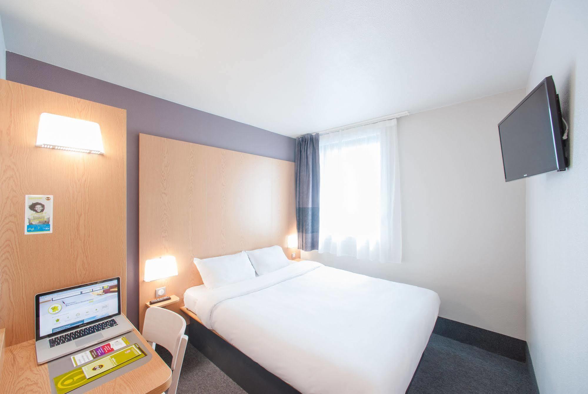 B&B Hotel Montlhery Linas Екстер'єр фото