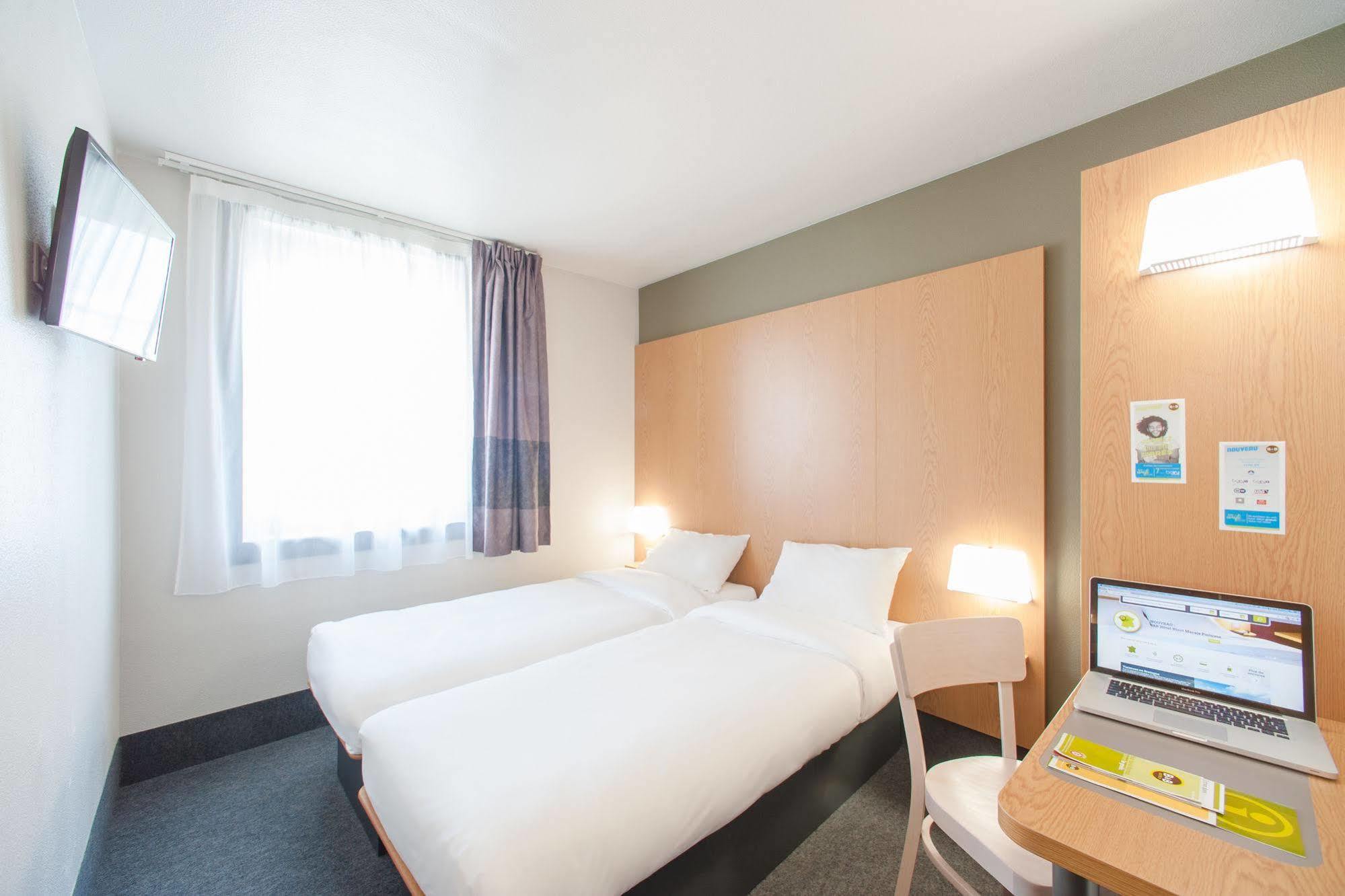 B&B Hotel Montlhery Linas Екстер'єр фото