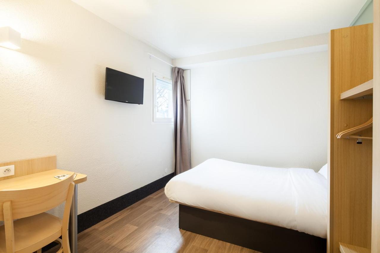 B&B Hotel Montlhery Linas Екстер'єр фото